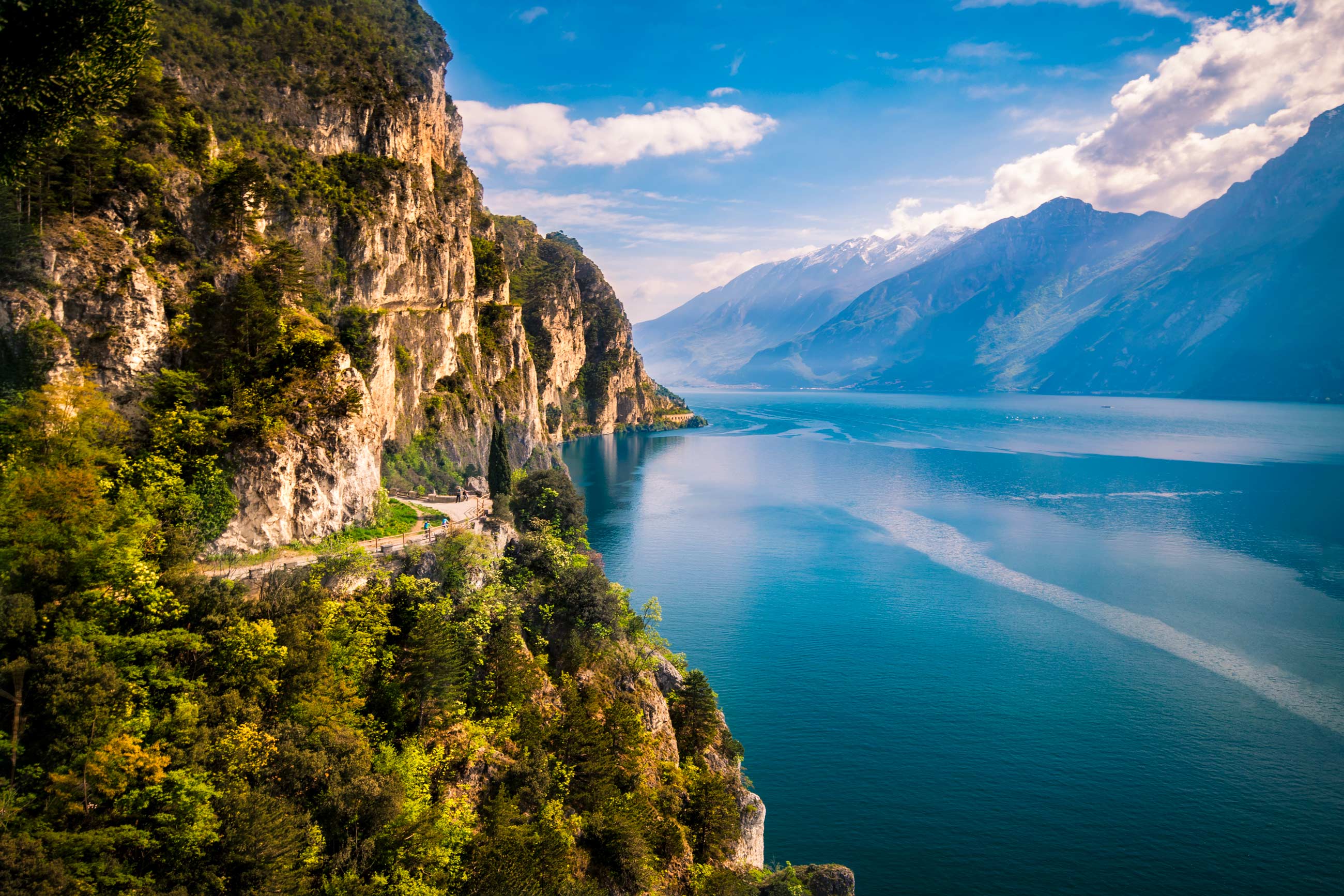 Un angolo di paradiso bresciano: il Lago di Garda Un angolo di paradiso bresciano: il Lago di Garda